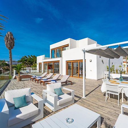 Fabulous Contemporary 5 Bedroom Villa With Private Heated Pool, Sleeps Max 13 Callao Salvaje Exteriör bild