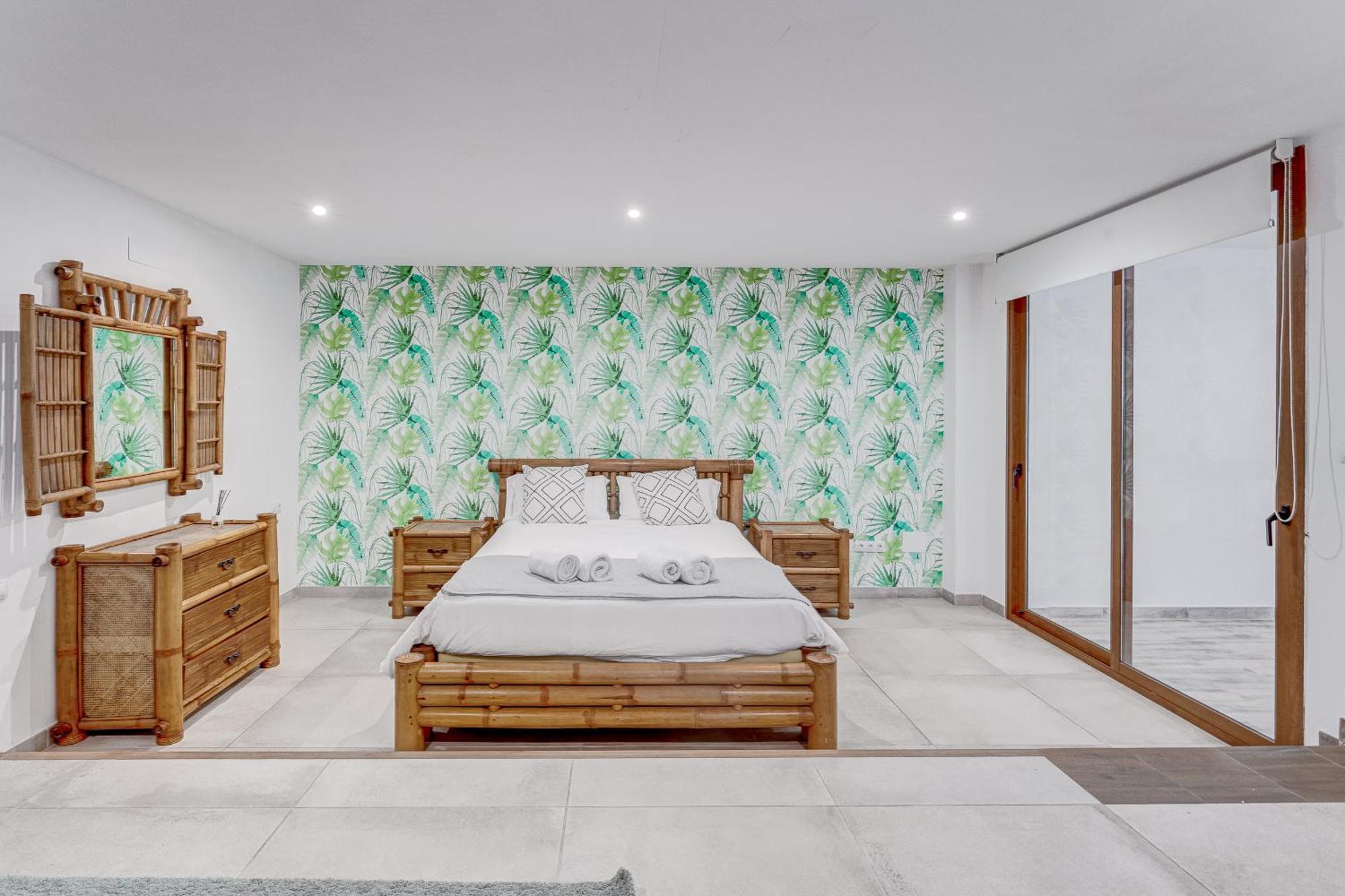 Fabulous Contemporary 5 Bedroom Villa With Private Heated Pool, Sleeps Max 13 Callao Salvaje Exteriör bild