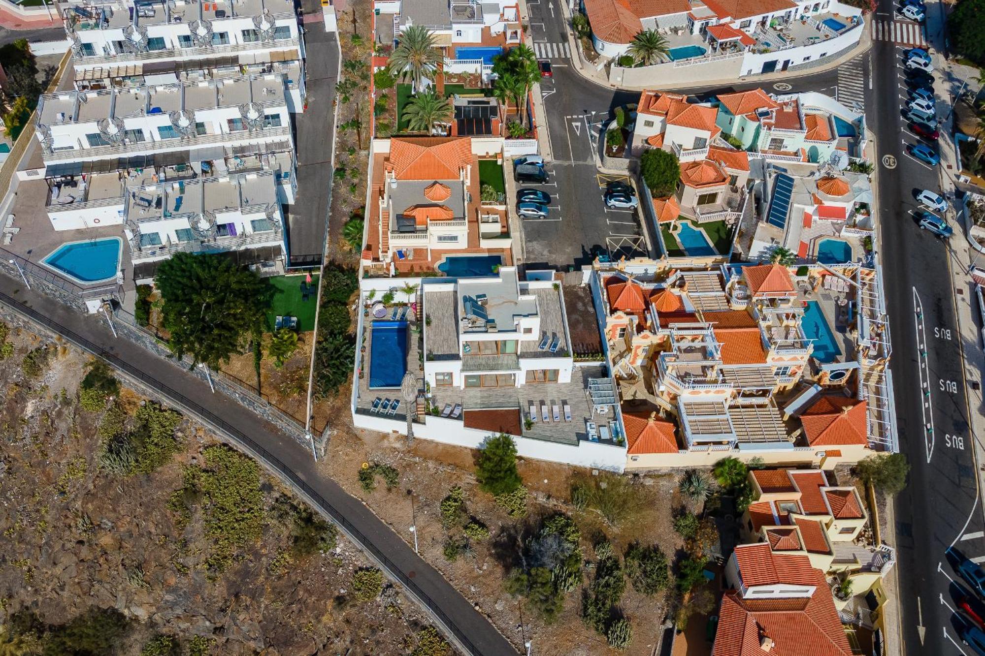 Fabulous Contemporary 5 Bedroom Villa With Private Heated Pool, Sleeps Max 13 Callao Salvaje Exteriör bild