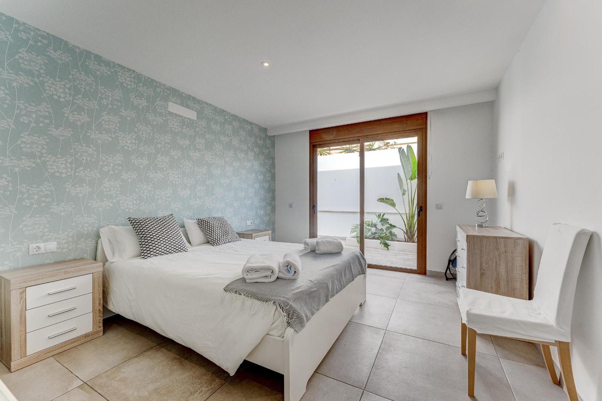 Fabulous Contemporary 5 Bedroom Villa With Private Heated Pool, Sleeps Max 13 Callao Salvaje Exteriör bild