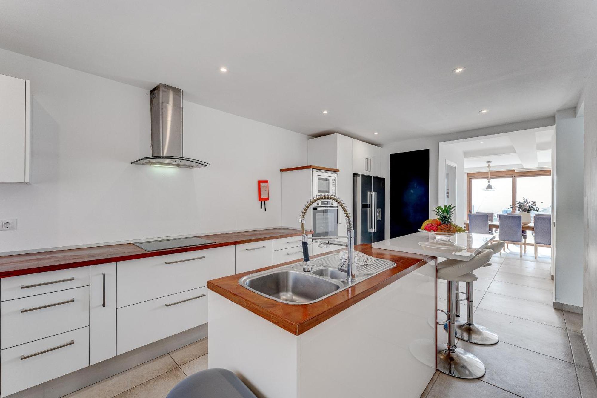 Fabulous Contemporary 5 Bedroom Villa With Private Heated Pool, Sleeps Max 13 Callao Salvaje Exteriör bild