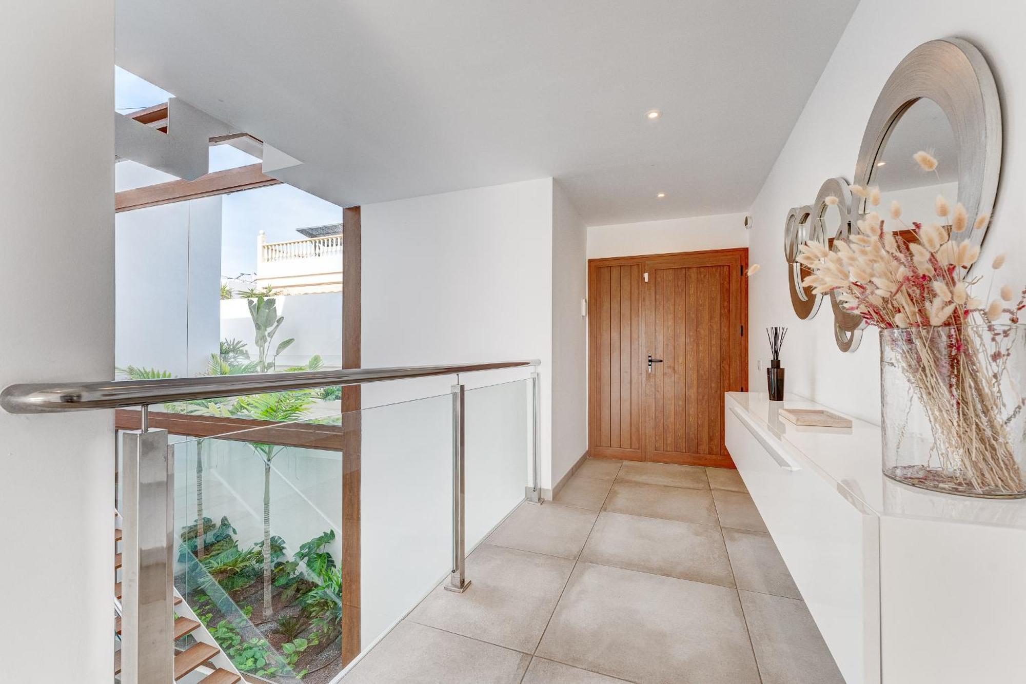Fabulous Contemporary 5 Bedroom Villa With Private Heated Pool, Sleeps Max 13 Callao Salvaje Exteriör bild