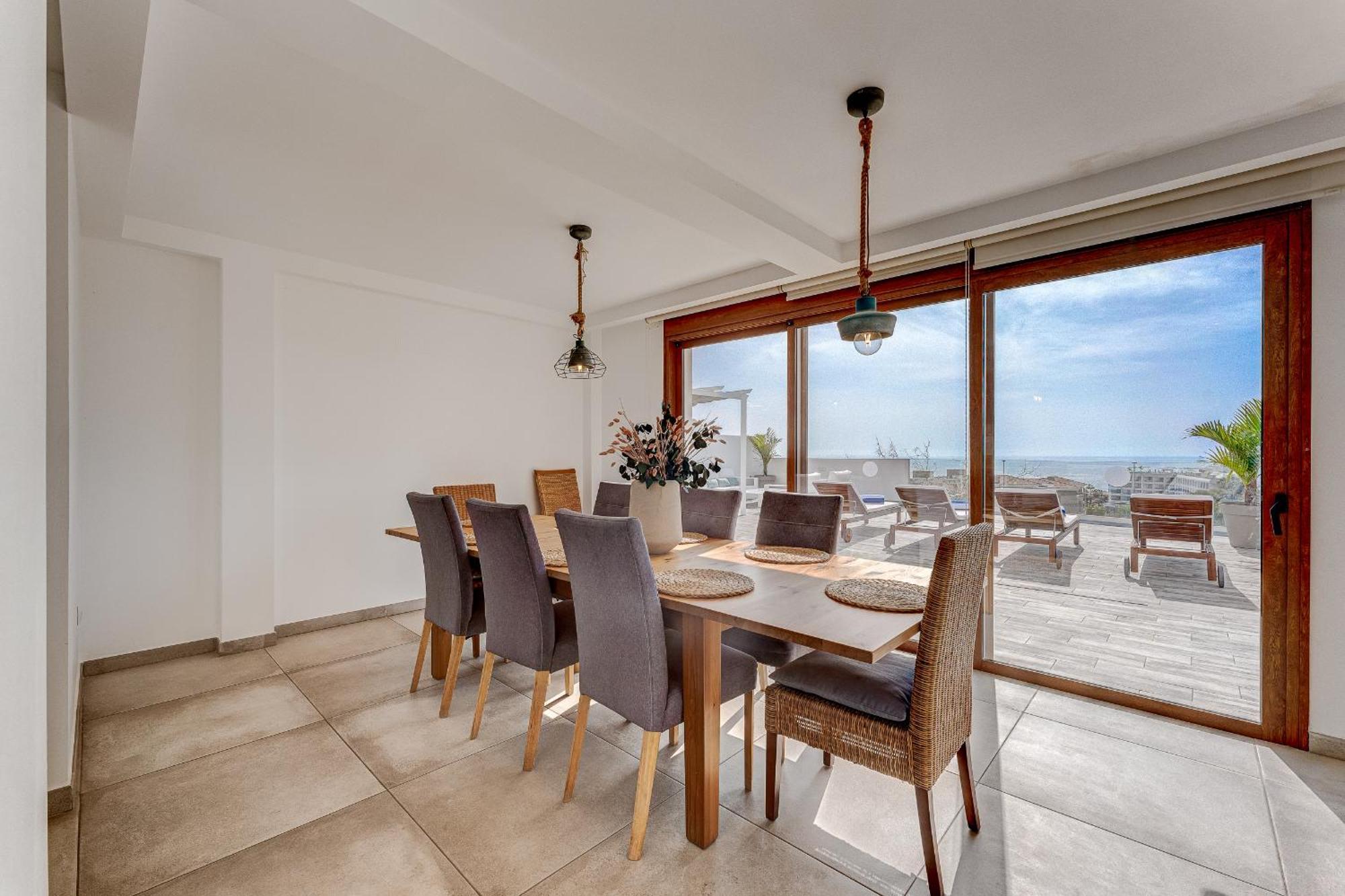 Fabulous Contemporary 5 Bedroom Villa With Private Heated Pool, Sleeps Max 13 Callao Salvaje Exteriör bild
