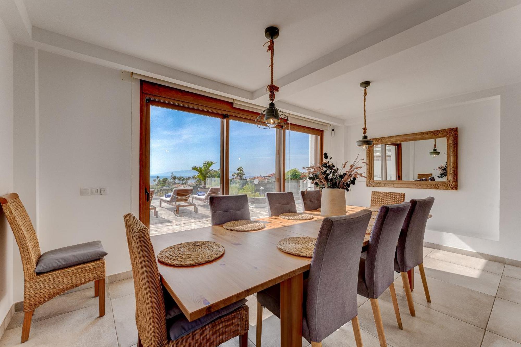 Fabulous Contemporary 5 Bedroom Villa With Private Heated Pool, Sleeps Max 13 Callao Salvaje Exteriör bild