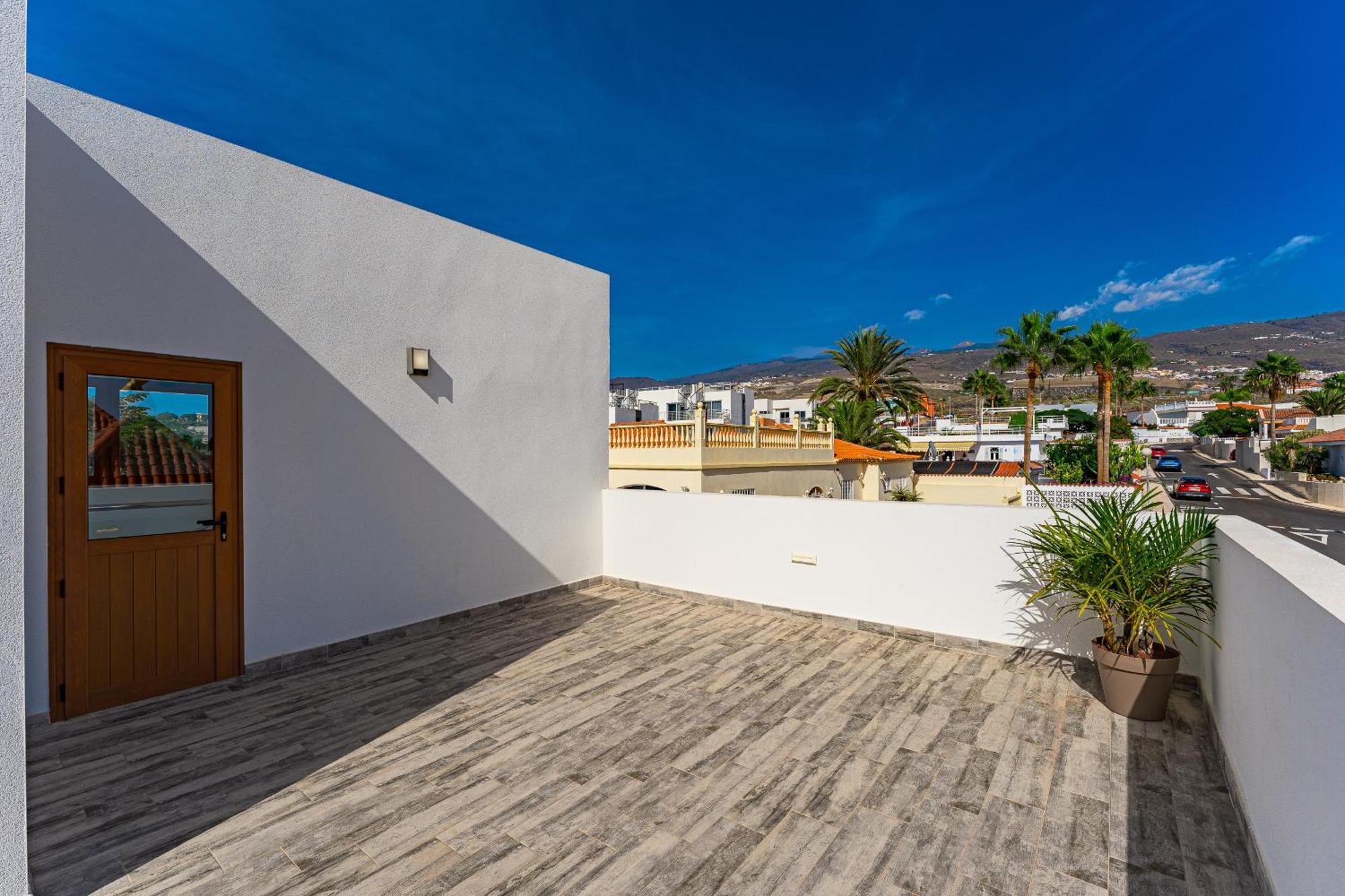 Fabulous Contemporary 5 Bedroom Villa With Private Heated Pool, Sleeps Max 13 Callao Salvaje Exteriör bild