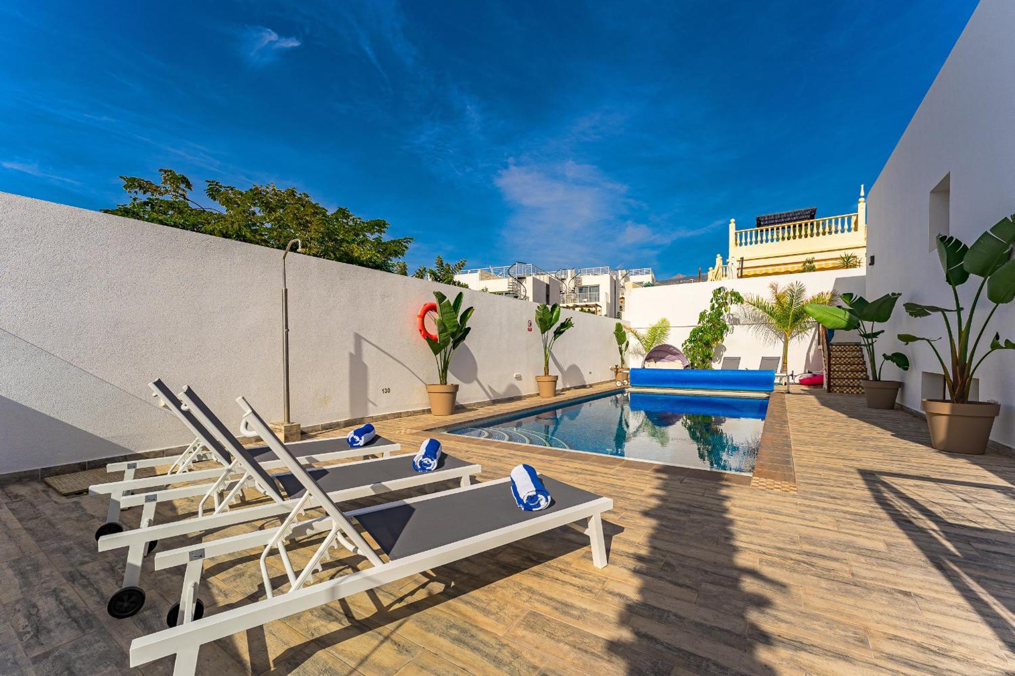 Fabulous Contemporary 5 Bedroom Villa With Private Heated Pool, Sleeps Max 13 Callao Salvaje Exteriör bild