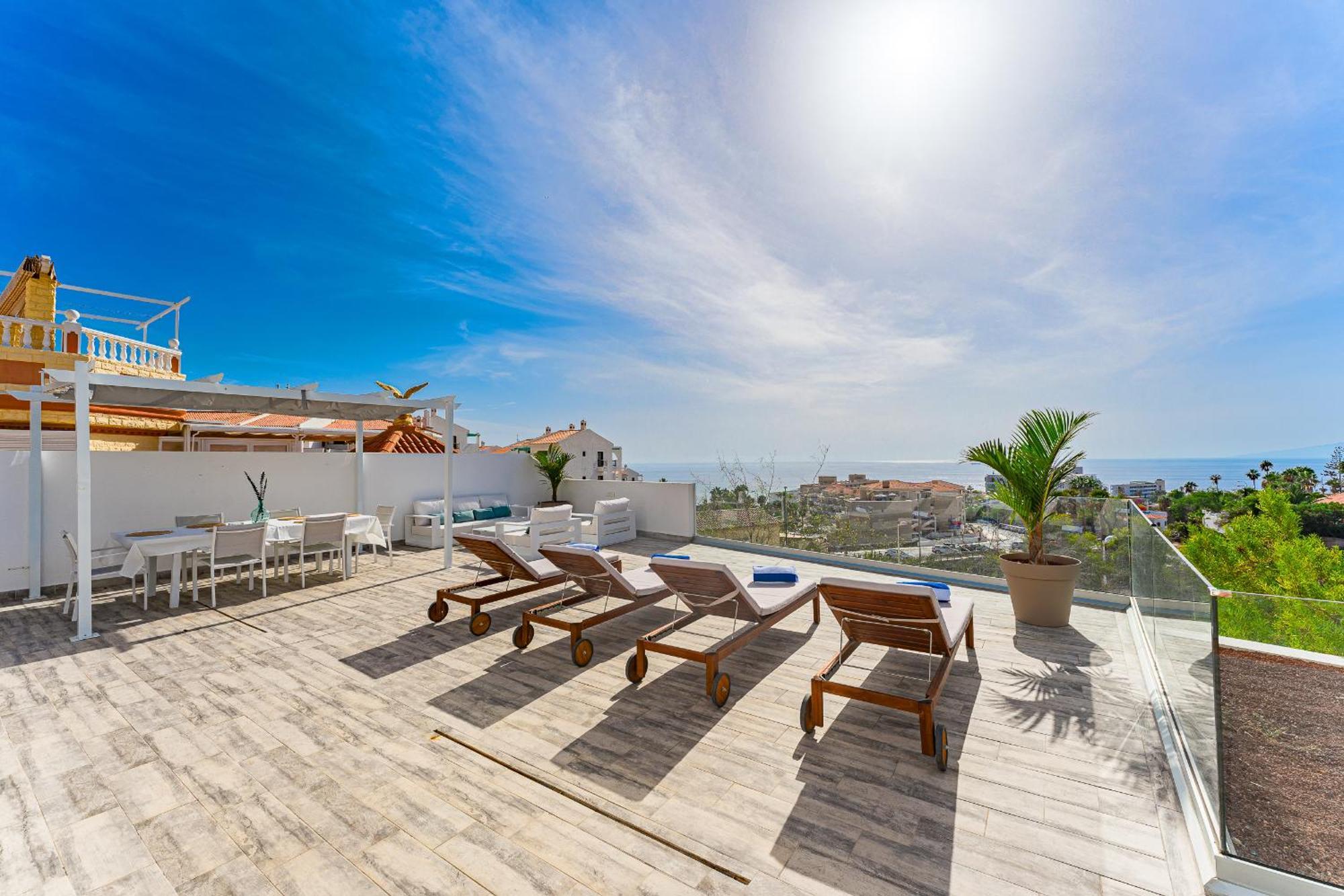 Fabulous Contemporary 5 Bedroom Villa With Private Heated Pool, Sleeps Max 13 Callao Salvaje Exteriör bild